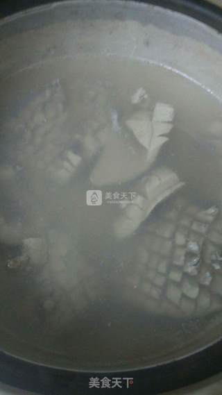 猪腰炒青椒的做法步骤：3