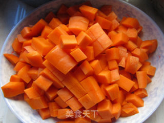 腊肉焖饭的做法步骤：1