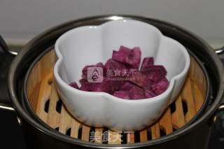 紫色诱惑——紫薯发糕的做法步骤：2