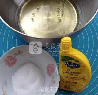 酸奶双色戚风蛋糕的做法步骤：7