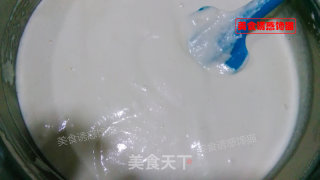 奶香戚风蛋糕的做法步骤：5
