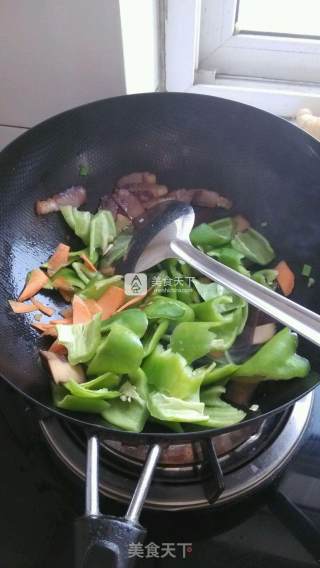 风味腊肉小炒的做法步骤：9