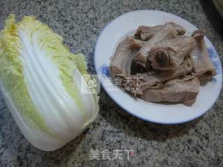 娃娃菜排骨汤的做法步骤：1