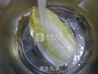 娃娃菜排骨汤的做法步骤：2