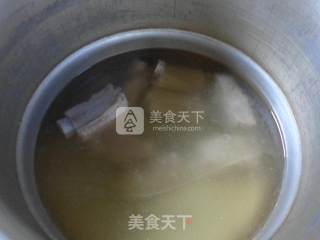 娃娃菜排骨汤的做法步骤：7
