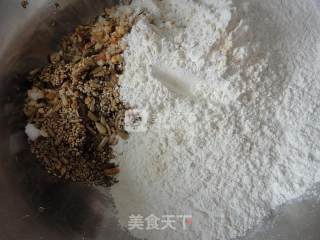 五仁月饼的做法步骤：6