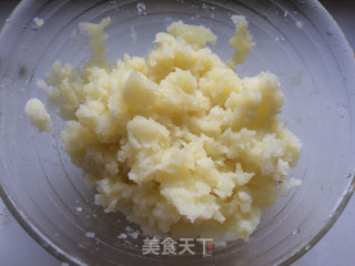 芦笋土豆饼的做法步骤：5