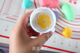 缤纷立体月饼的做法步骤：12