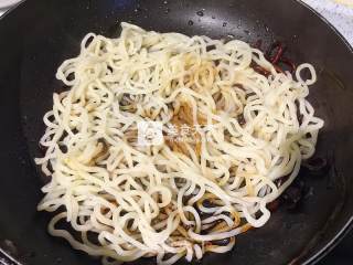 葱油拌面的做法步骤：6
