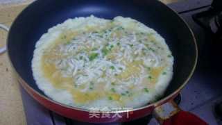 银鱼烹蛋的做法步骤：5