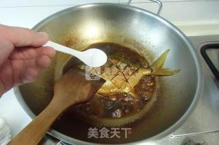 红烧鲳鱼的做法步骤：5