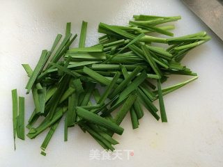 韭菜南瓜丝的做法步骤：3