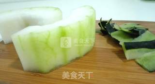 轻松美起来—薏仁冬瓜汤的做法步骤：3