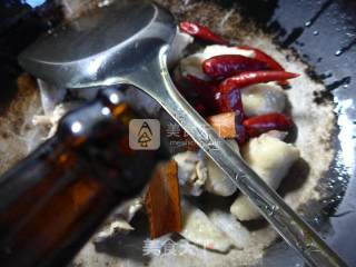茭白烧鸡翅的做法步骤：3