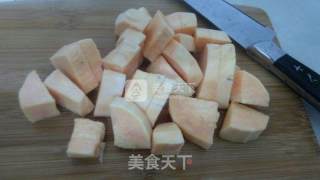红薯银耳羹的做法步骤：2