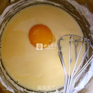 乳酪戚风纸杯小蛋糕（附加奶油霜裱花制作）的做法步骤：2