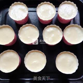 乳酪戚风纸杯小蛋糕（附加奶油霜裱花制作）的做法步骤：10