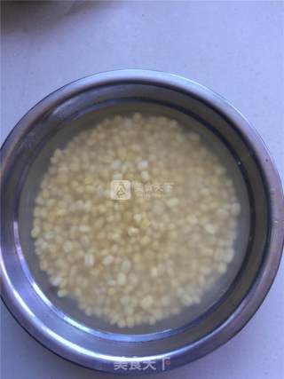 绿豆糕的做法步骤：1