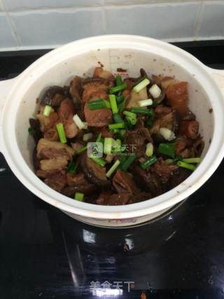 烧肉炆菇的做法步骤：6