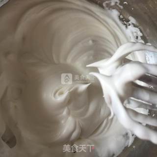纸杯蛋糕之奶油裱花的做法步骤：8