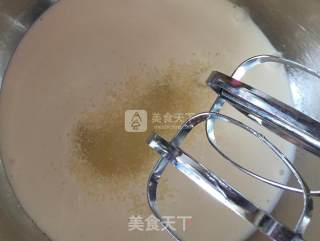 纸杯蛋糕之奶油裱花的做法步骤：15