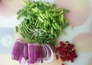 孜然牛肉小炒的做法步骤：2