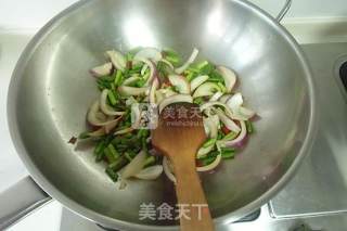 孜然牛肉小炒的做法步骤：7