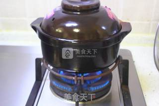 腊肉煲仔饭的做法步骤：3
