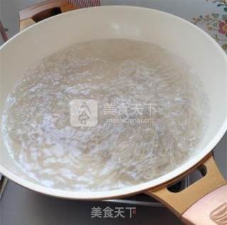 酸辣粉的做法步骤：6