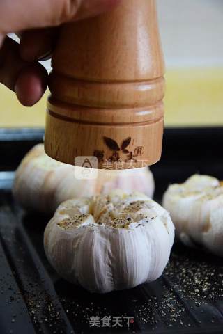 大蒜的高雅吃法【烤大蒜】的做法步骤：3