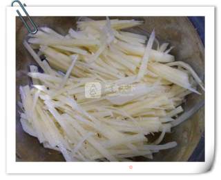 家常鱼香肉丝的做法步骤：2