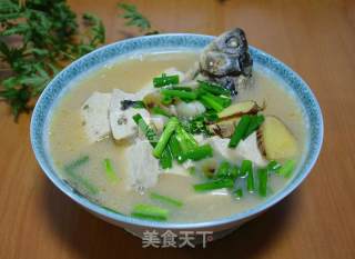 鲫鱼炖豆腐的做法步骤：10