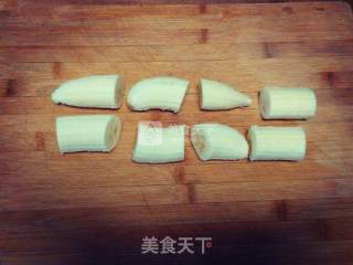 酥炸香蕉的做法步骤：1