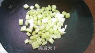 芹菜海鲜砂锅粥的做法步骤：5