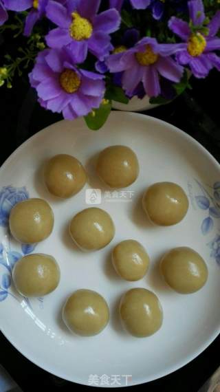 广式豆沙蛋黄月饼（50g模）的做法步骤：12