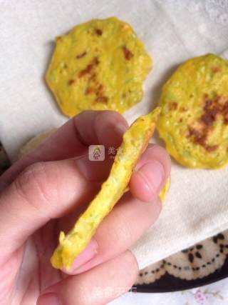 宝宝丝瓜蛋黄饼的做法步骤：7