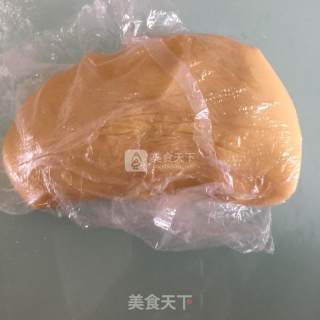 莲蓉蛋黄月饼的做法步骤：6