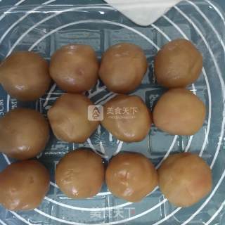 莲蓉蛋黄月饼的做法步骤：9