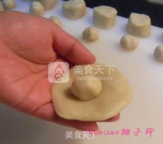 蛋黄酥的做法步骤：4