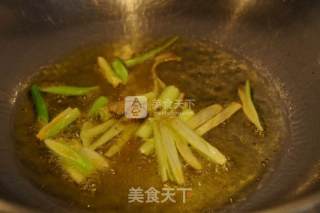 尖椒炒豆腐皮的做法步骤：4