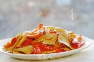 尖椒炒豆腐皮的做法步骤：8