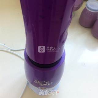 野生山葡萄酸奶奶昔的做法步骤：4