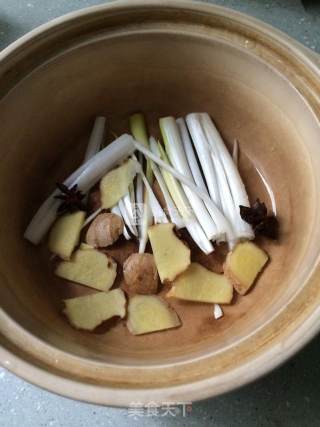 东坡肉（可乐版）的做法步骤：2