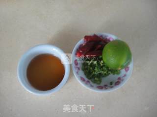 香辣银鱼花生的做法步骤：2