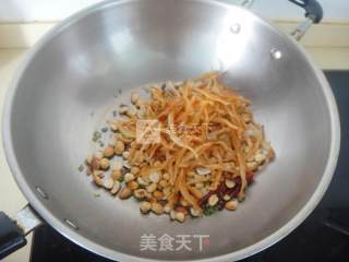香辣银鱼花生的做法步骤：10