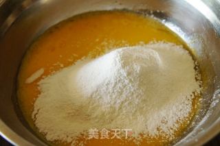 最简单的纸杯裱花蛋糕的做法步骤：4