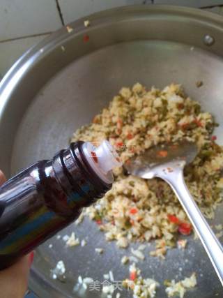 酸豆角蛋炒饭的做法步骤：6