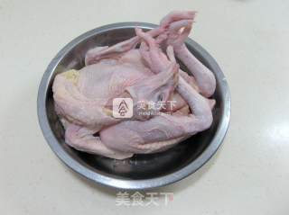 鲜美鸡汤的做法步骤：1