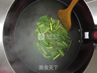 素煸蒜薹的做法步骤：8