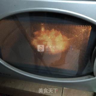 棉花糖版翻糖纸杯蛋糕的做法步骤：3